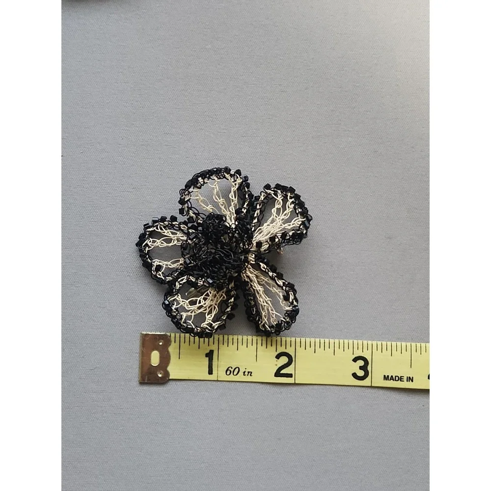 Lisa Toland Signed Wire Woven Flower Brooch Pin Set of 2 Black Gold Handmade